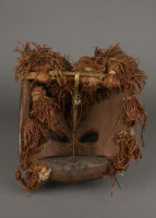 Kwakwaka%27wakw%20artist%2C%20%3Cb%3E%3Ci%3E%20Kumugwe%20Mask%3C%2Fi%3E%3C%2Fb%3E%2C%20ca.%201900%2C%20wood%2C%20cedar%20bark%2C%20and%20string%2C%20Museum%20Purchase%3A%20Helen%20Thurston%20Ayer%20Fund%2C%20no%20known%20copyright%20restrictions%2C%2043.17.1